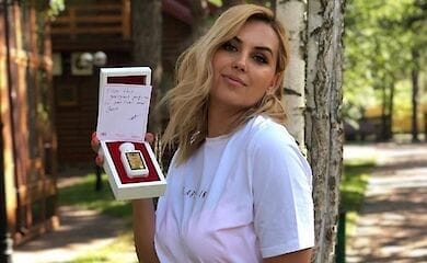 Яну Клочкову пограбували в день її народження