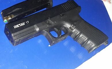 У Миколаївській області в барі затримали п'яного озброєного військовослужбовця