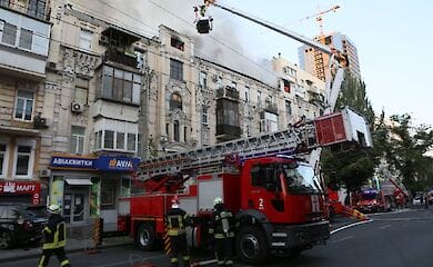 Пожежу в центрі Києва не могли загасити майже три години