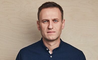 Алексей Навальный госпитализирован и подключен к аппарату ИВЛ