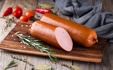Врач-диетолог объяснила, как отличить хорошую колбасу от некачественной 