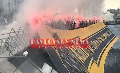 Участники Марша за независимость пришли под Офис Президента: видео