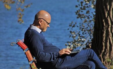 Як оплачувати послуги ЖКГ, не виходячи з дому