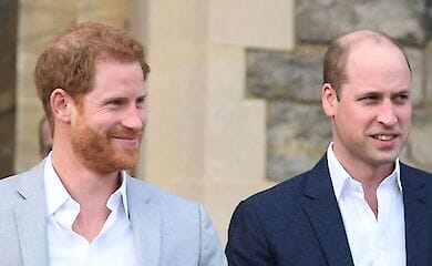 У день 60-річчя покійної принцеси Діани Уельської, у дворі Кенсингтонського палацу в Лондоні буде встановлена її статуя