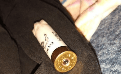 Подросток направил ружье на друга и выстрелил, предполагая, что то не заряжено