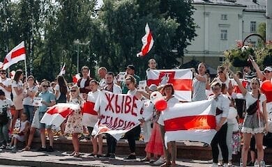 На протестах в Беларуси применили водомет