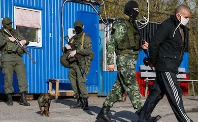 Україна планує повернути з ОРДЛО близько сотні полонених