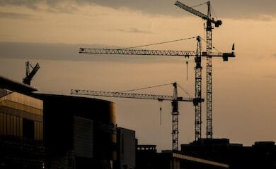 Больше половины новостроек Киева оказались рисковыми