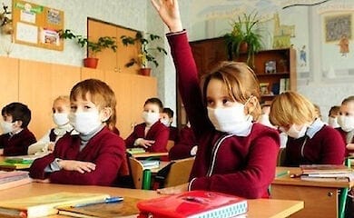 В Киеве на дистанционное обучение перевели 133 класса