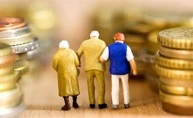 За якою формулою розраховують пенсію в Україні