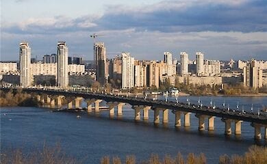 Після реконструкції мосту Патона на ньому з'явиться додаткова смуга руху і велодоріжки