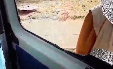 В Запорожье нетрезвый мужчина напал на карету "скорой помощи" в которой был пациент