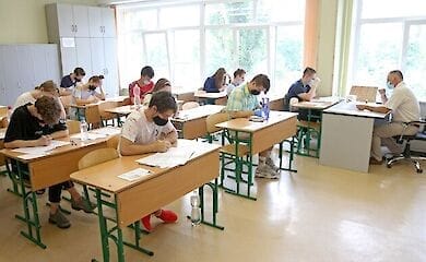 Пять школ и два детсада Киева закрыли на карантин из-за коронавируса