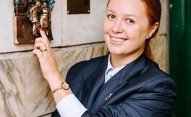 В Киеве установили миниатюрную скульптуру в переходе метро Театральная