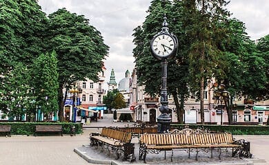 Лише у двох українських містах залишаються діяти жорсткі карантинні обмеження
