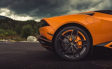 Lamborghini заявила про рекордний продаж автомобілів