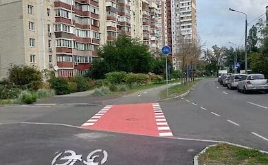 На Троещине появилась новая велодорожка