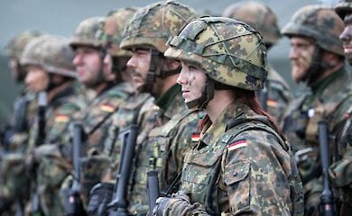 ВВС Германии и их партнеры по НАТО проводят тайные учения, получившие название "Стойкий полдень"