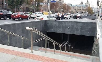 В Киеве отреставрировали подземный переход возле ЦУМа