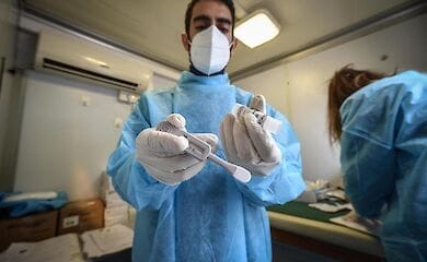 В Черновцах новая вспышка COVID-19. Ее связывают с днем города