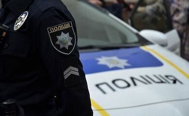 Личность студента, справившего нужду на Аллее Героев Небесной Сотни, установлена