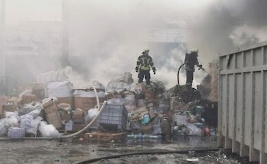 Под Киевом горело предприятие по утилизации химикатов