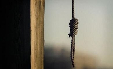 Лицеист повесился в отпуске на Закарпатье