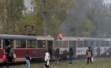 В трамвае вспыхнул пожар