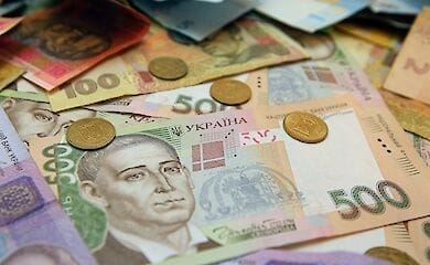 За рік реальна середня зарплата в Україні зросла майже на 10%