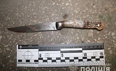 Приревновав женщина в Киеве порезала своего знакомого