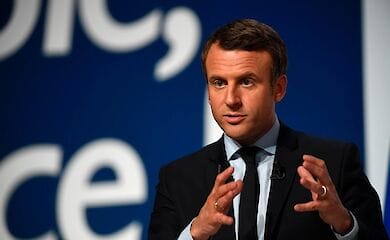 Президент Франции призвал пересмотреть политику Шенгена