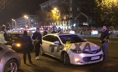 Жуткая авария в Харькове: в людей влетел автомобиль