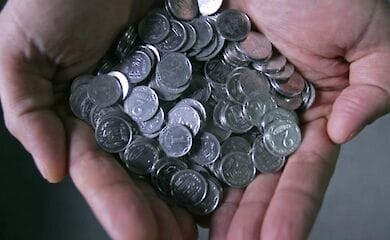 Чому у виведення з обороту дрібних монет з'явилися противники