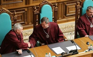 Стало известно, во сколько украинцам обходятся народные избранники