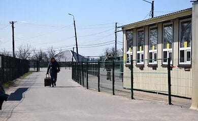 Боевики не пропускают людей на подконтрольные Украине территории
