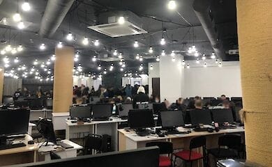 Мошенники снимали со счетов иностранцев средства и переводили их на собственные