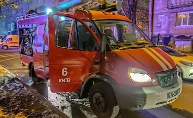 В Соломенском районе Киева ночью сгорело авто