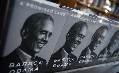 Первый том книги 44-го президента США Барака Обамы A Promised Land (Земля обетованная) в первый день продаж установил рекорды