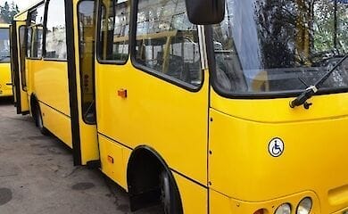 В Киеве взорвалась и сгорела маршрутка