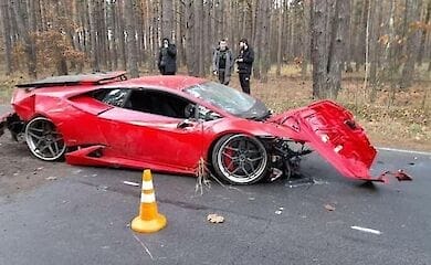 Под Киевом на скорости 200 км/ч разбился Lamborghini