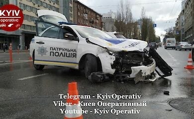 Автомобиль полиции попал в ДТП