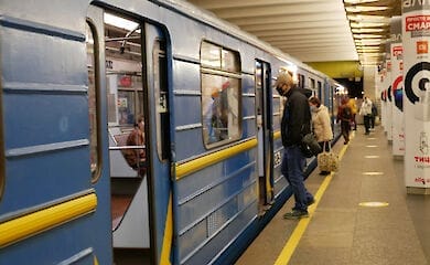 Кличко заявил, что метро не будут закрывать даже при жестком локдауне