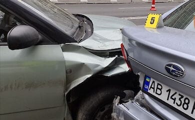 В Киеве водитель такси уснул за рулем: погибла пассажир
