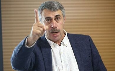 Комаровский назвал два эффективных способа, которые помогут детям самостоятельно справиться с кашлем