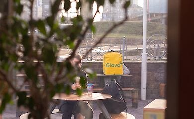 &laquo;Подарунок&raquo; кур'єрам. Чим загрожує прийняття закону про гіг-працівниках