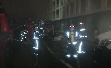 В Киеве горела новостройка, людей эвакуировали