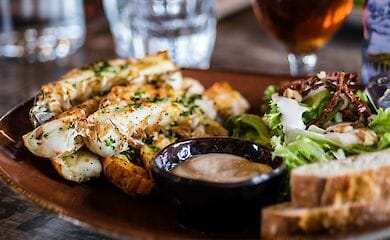 Експерти підрахували у скільки обійдеться новорічний стіл в Україні