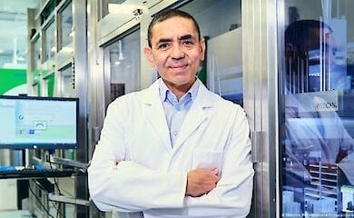 Каким состоянием владеет основатель компании, создавшей вакцину от COVID-19