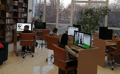 На Нивках в Киеве открыли современную библиотеку