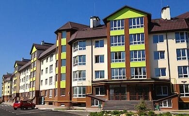 В Киеве начальник ЖЭКа с двумя подчиненными жестоко избили грузчиков